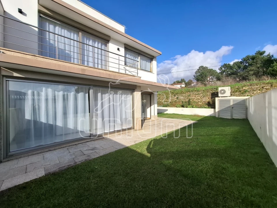 Moradia T3 para Venda em Seixas Foto 9