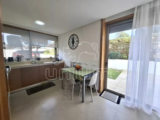 Moradia T3 para Venda em Seixas Foto 12