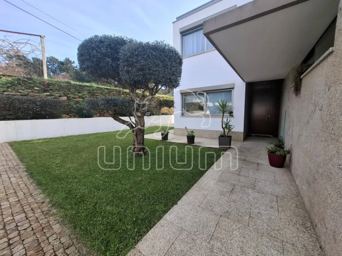 Moradia T3 para Venda em Seixas Foto 3