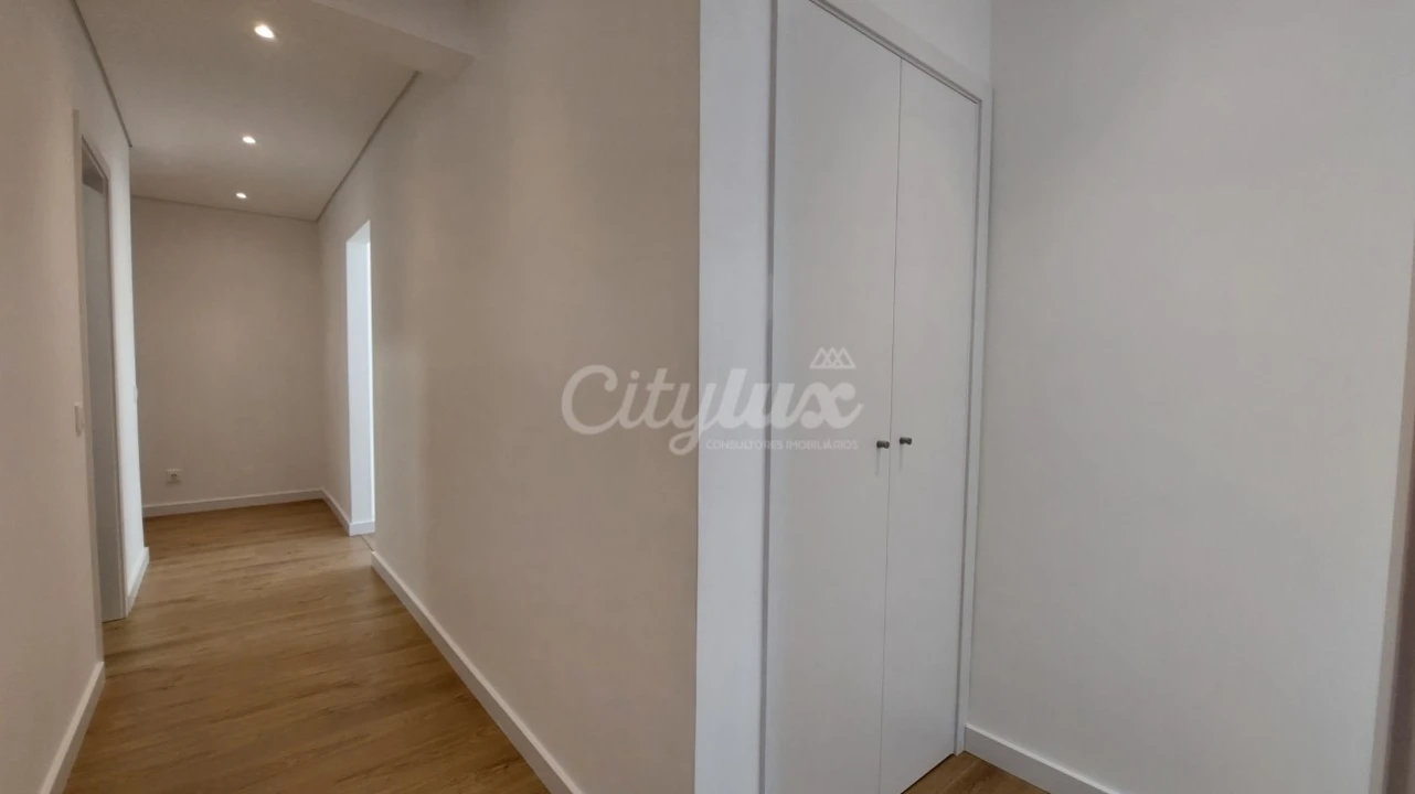 Apartamento T2 para Arrendamento em Cacém e São Marcos Foto 15