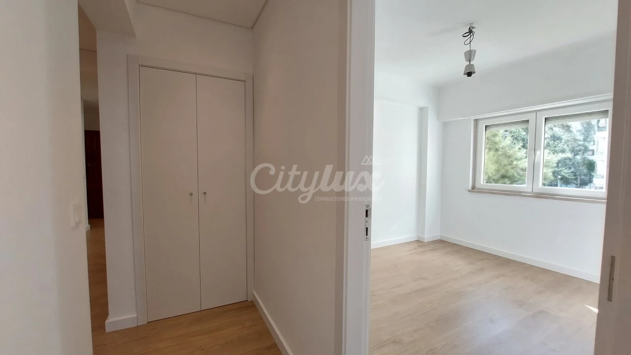 Apartamento T2 para Arrendamento em Cacém e São Marcos Foto 16