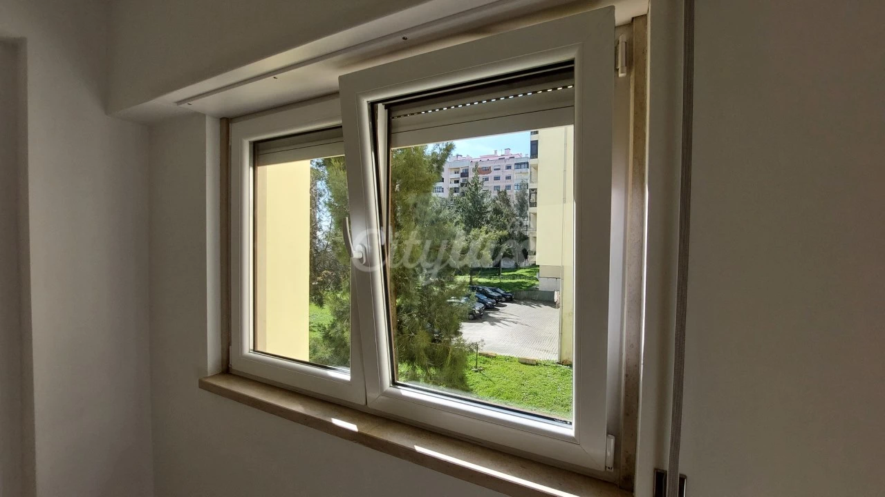 Apartamento T2 para Arrendamento em Cacém e São Marcos Foto 18