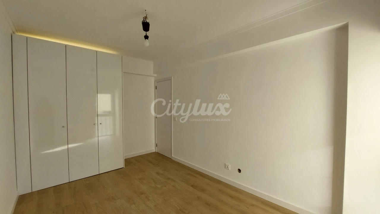 Apartamento T2 para Arrendamento em Cacém e São Marcos Foto 21