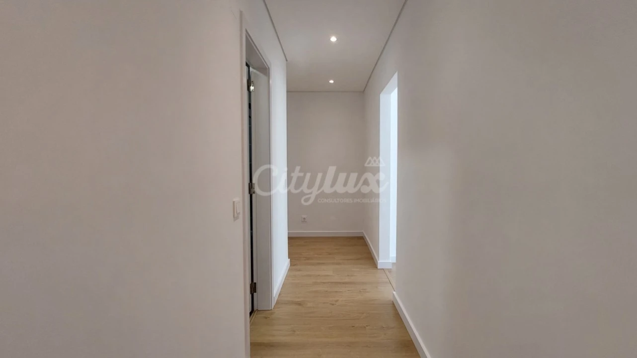 Apartamento T2 para Arrendamento em Cacém e São Marcos Foto 26