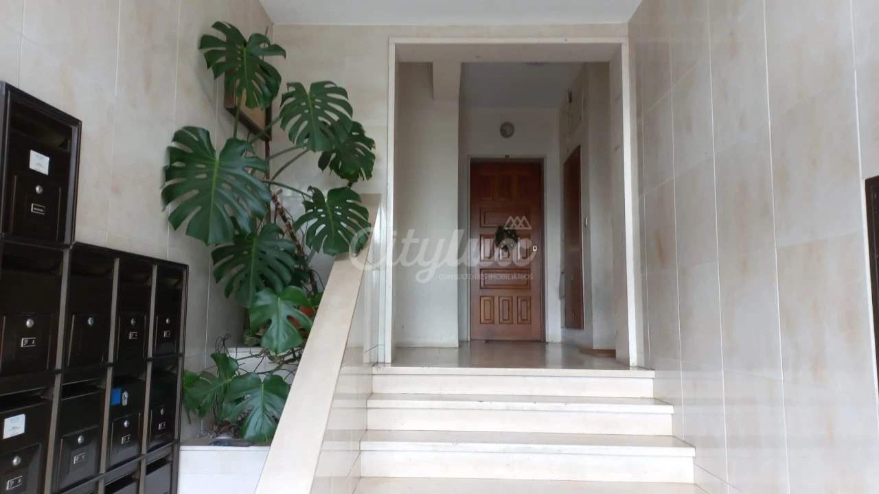 Apartamento T2 para Arrendamento em Cacém e São Marcos Foto 28