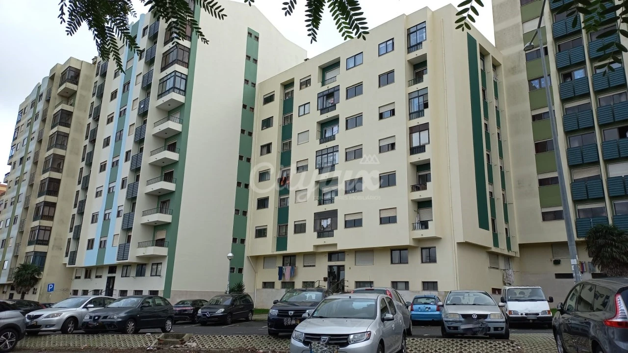 Apartamento T2 para Arrendamento em Cacém e São Marcos Foto 30