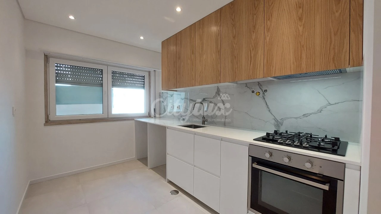 Apartamento T2 para Arrendamento em Cacém e São Marcos Foto 2