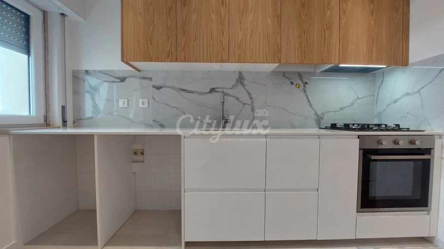 Apartamento T2 para Arrendamento em Cacém e São Marcos Foto 1