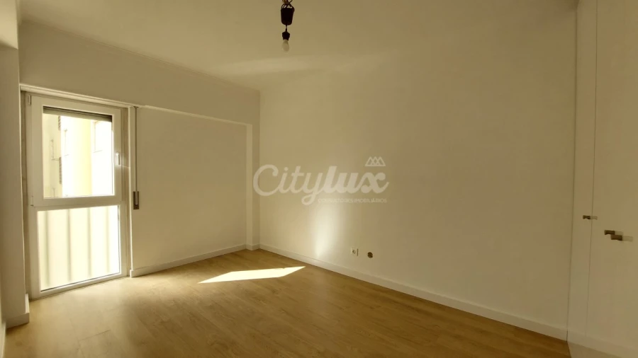 Apartamento T2 para Arrendamento em Cacém e São Marcos Foto 22