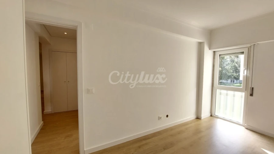 Apartamento T2 para Arrendamento em Cacém e São Marcos Foto 23