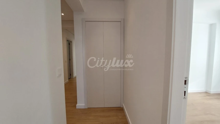 Apartamento T2 para Arrendamento em Cacém e São Marcos Foto 24