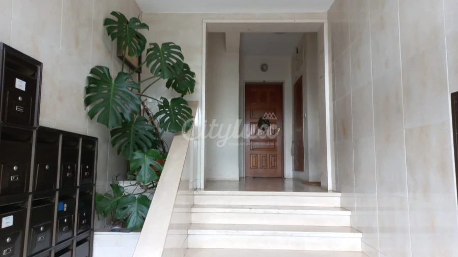 Apartamento T2 para Arrendamento em Cacém e São Marcos Foto 28