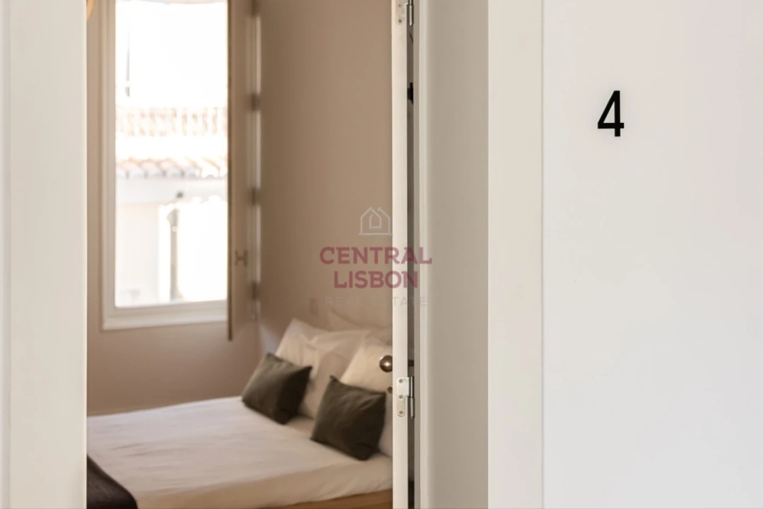 Apartamento T4 para Arrendamento em Santa Maria Maior Foto 24