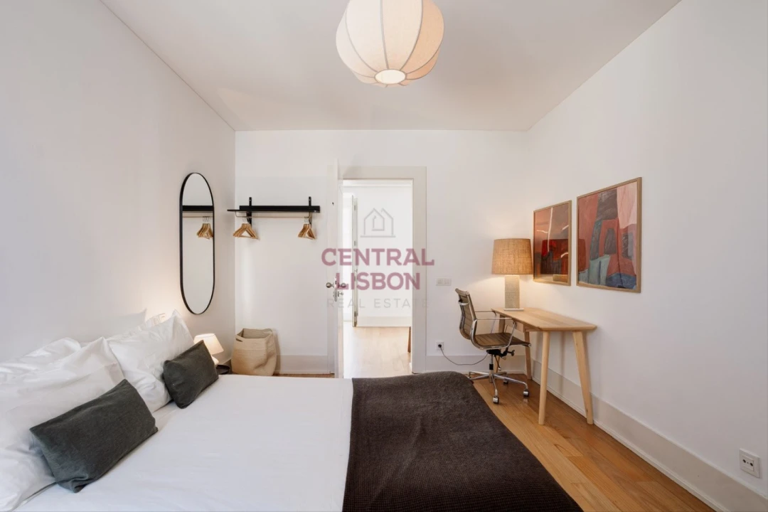 Apartamento T4 para Arrendamento em Santa Maria Maior Foto 28