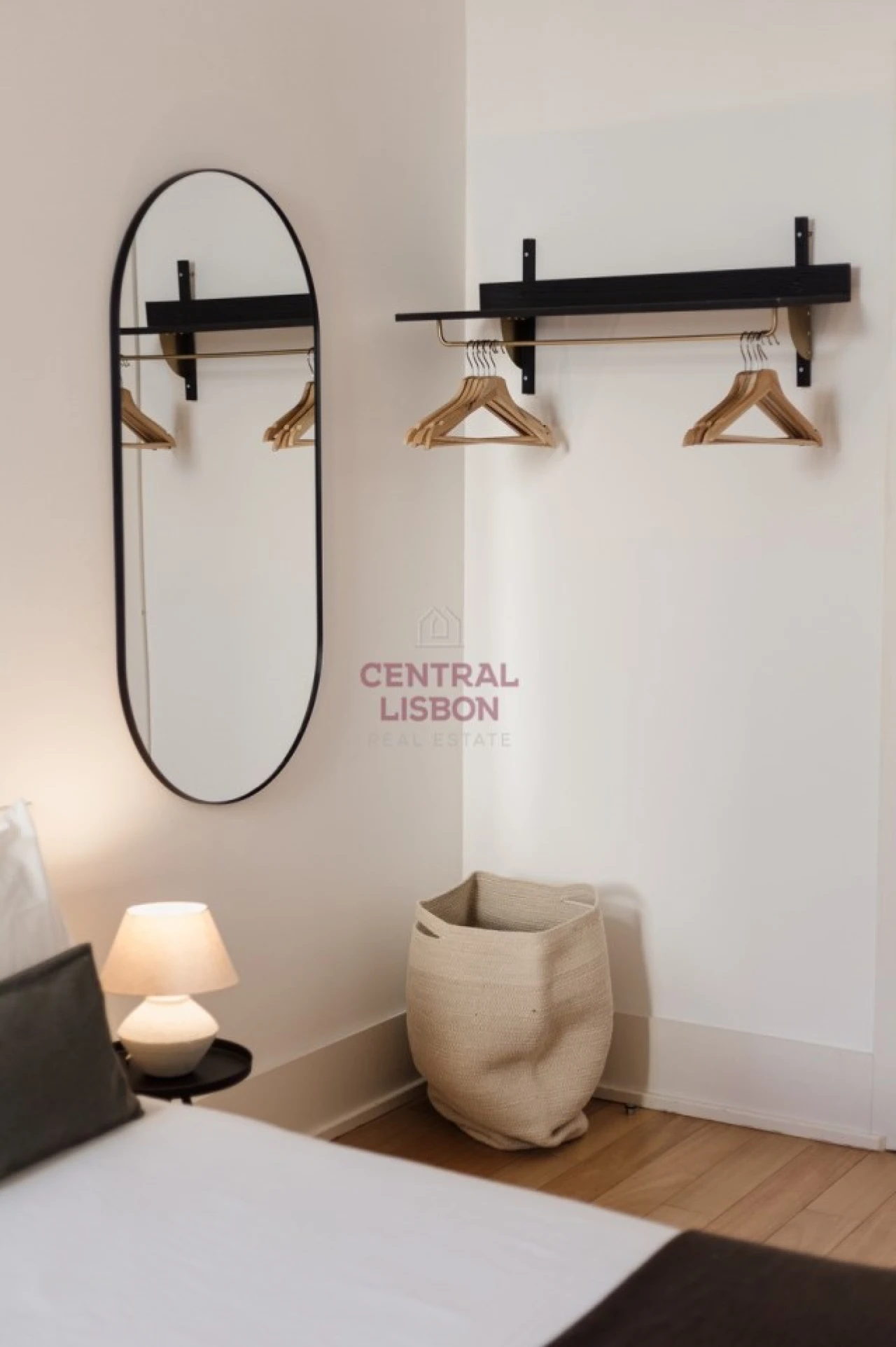 Apartamento T4 para Arrendamento em Santa Maria Maior Foto 31