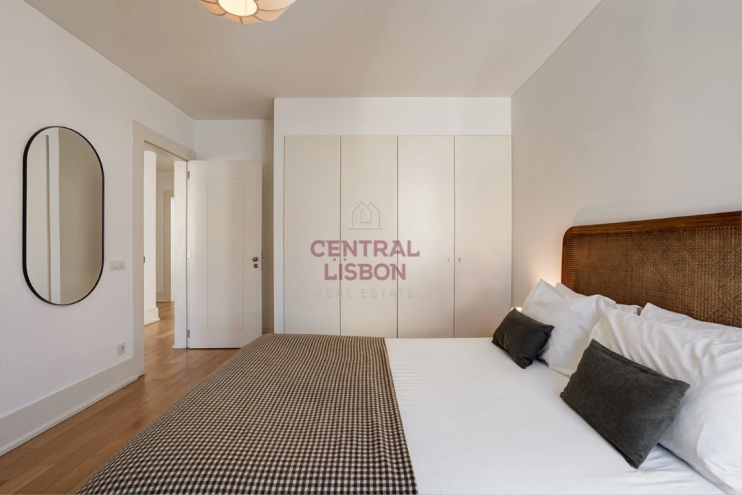 Apartamento T4 para Arrendamento em Santa Maria Maior Foto 35