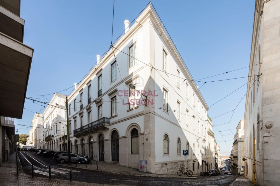 Apartamento T4 para Arrendamento em Santa Maria Maior Foto 52