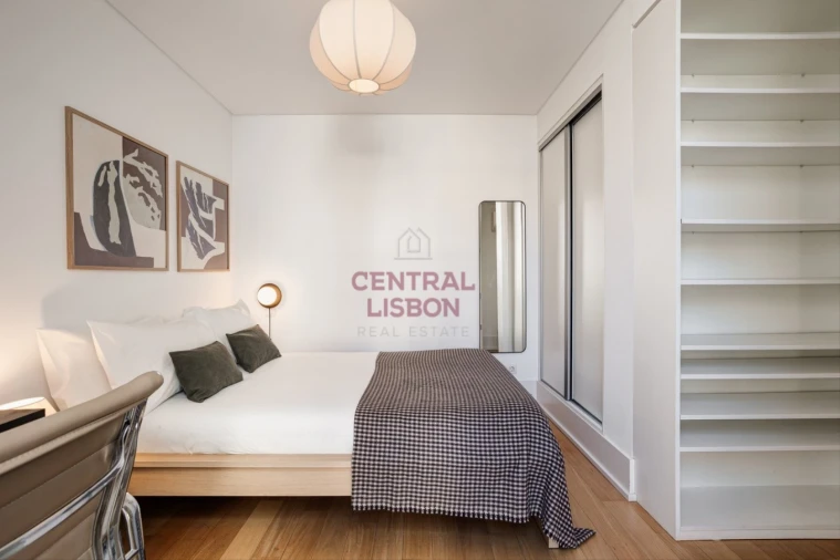 Apartamento T4 para Arrendamento em Santa Maria Maior Foto 19