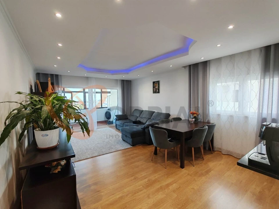 Apartamento T2 para Venda em Albufeira e Olhos de Água Foto 2