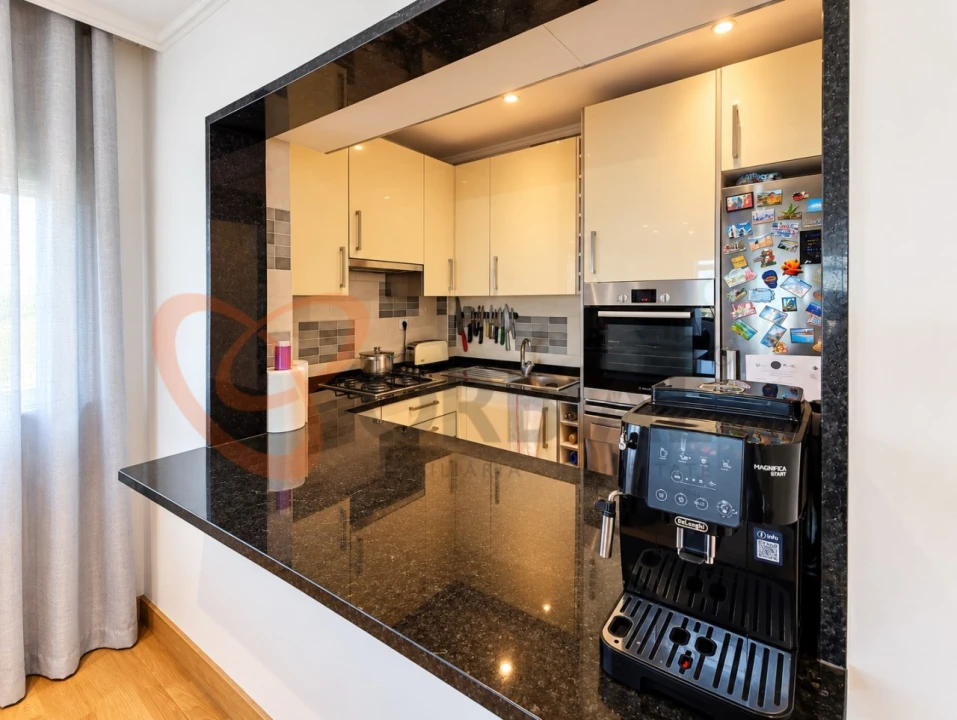 Apartamento T2 para Venda em Albufeira e Olhos de Água Foto 4