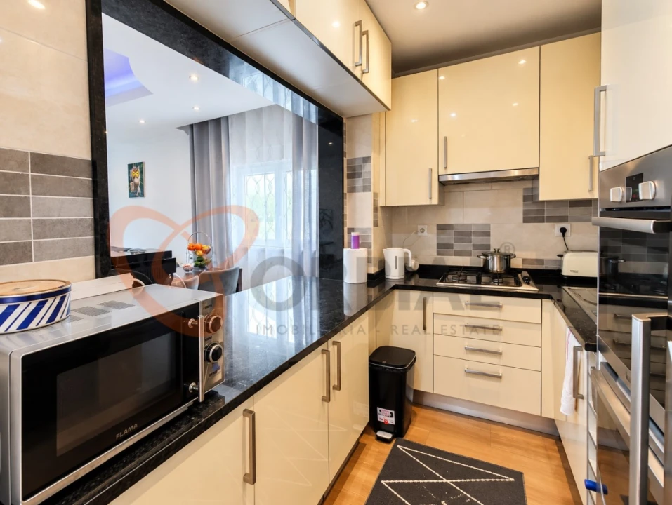 Apartamento T2 para Venda em Albufeira e Olhos de Água Foto 5