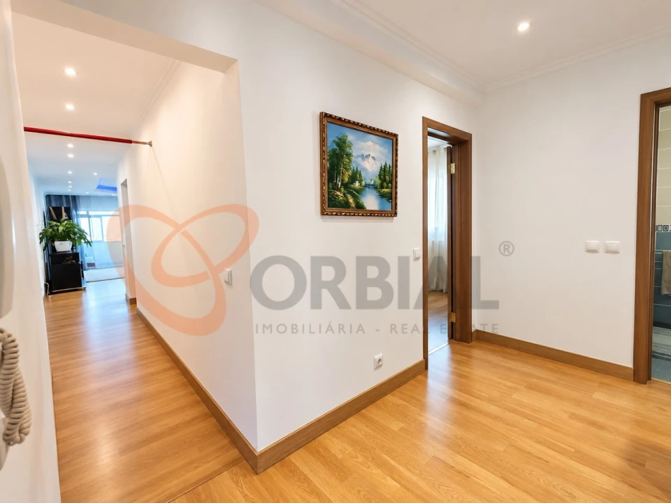 Apartamento T2 para Venda em Albufeira e Olhos de Água Foto 7
