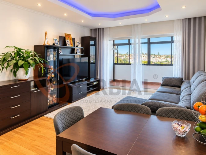 Apartamento T2 para Venda em Albufeira e Olhos de Água Foto 3