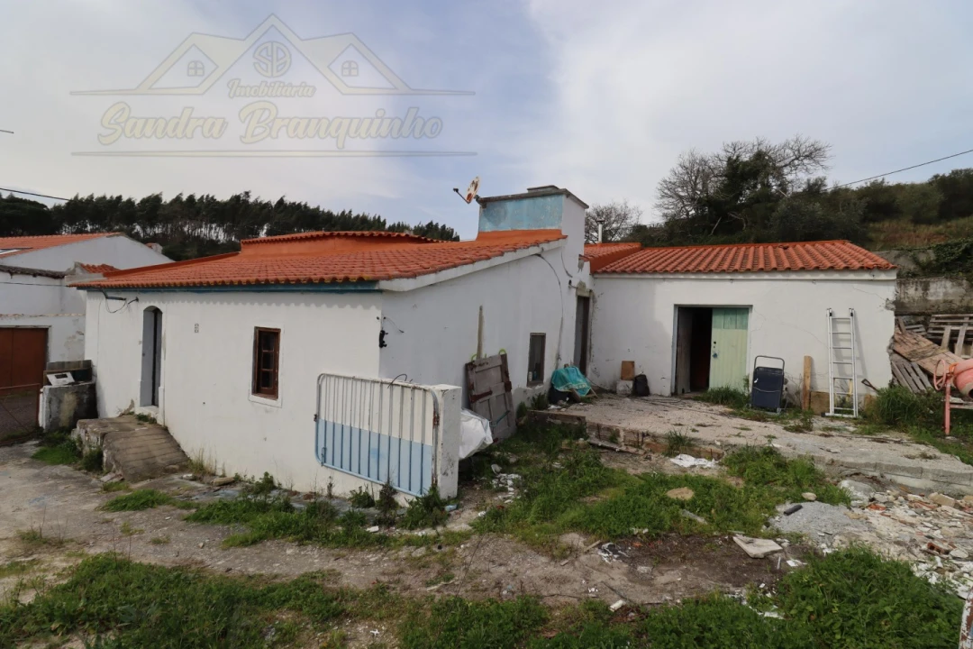 Moradia T3 para Venda em Dois Portos e Runa Foto 2