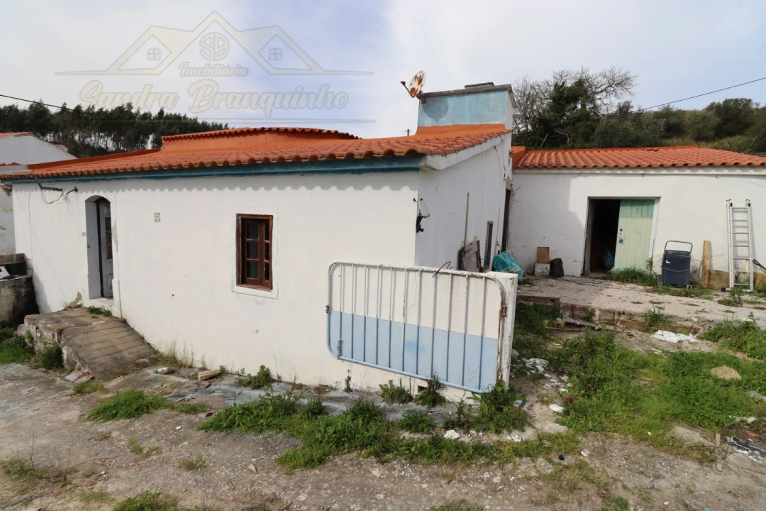 Moradia T3 para Venda em Dois Portos e Runa Foto 12