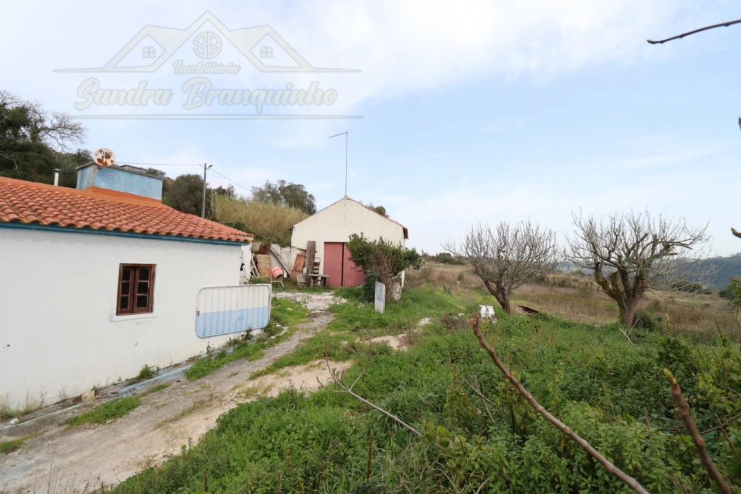 Moradia T3 para Venda em Dois Portos e Runa Foto 21