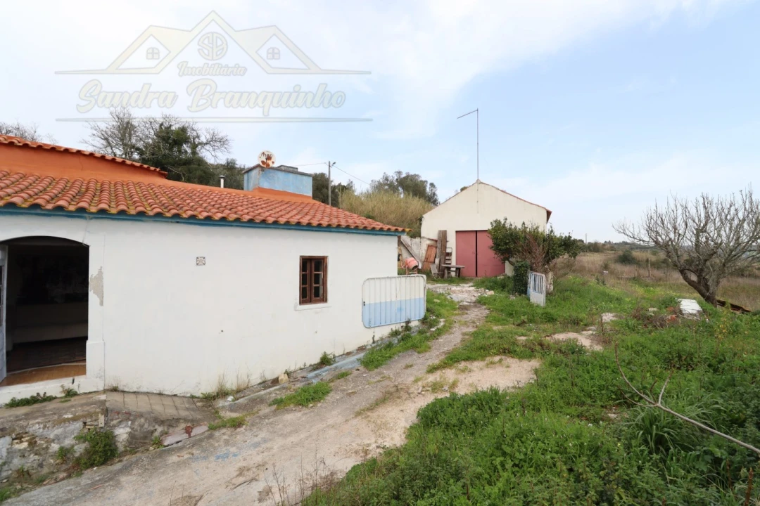 Moradia T3 para Venda em Dois Portos e Runa Foto 22