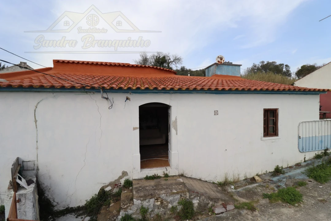 Moradia T3 para Venda em Dois Portos e Runa Foto 23