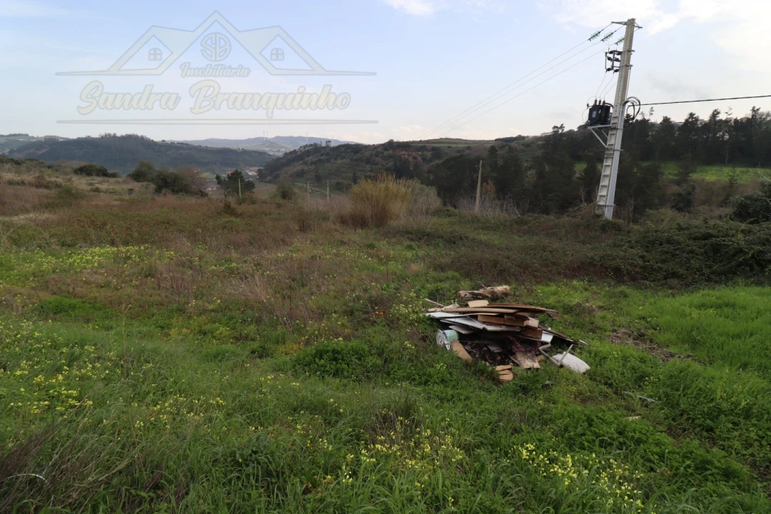 Moradia T3 para Venda em Dois Portos e Runa Foto 33