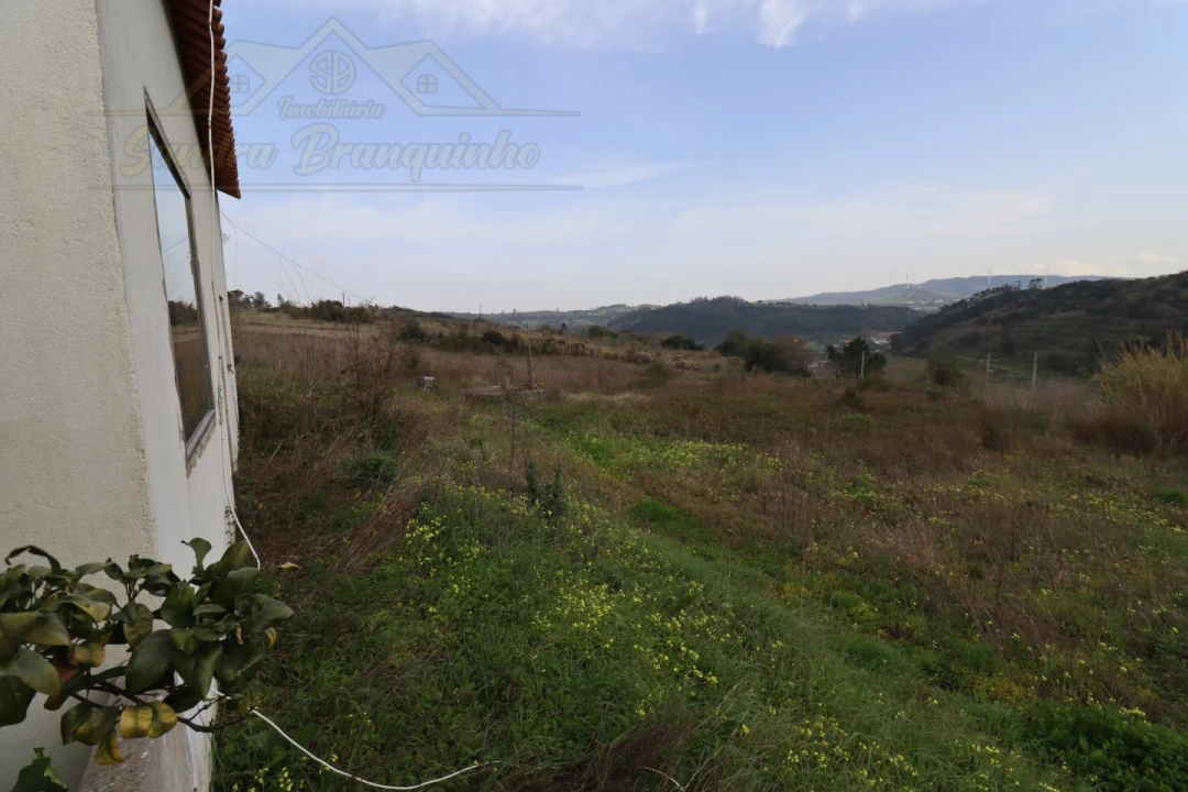 Moradia T3 para Venda em Dois Portos e Runa Foto 36