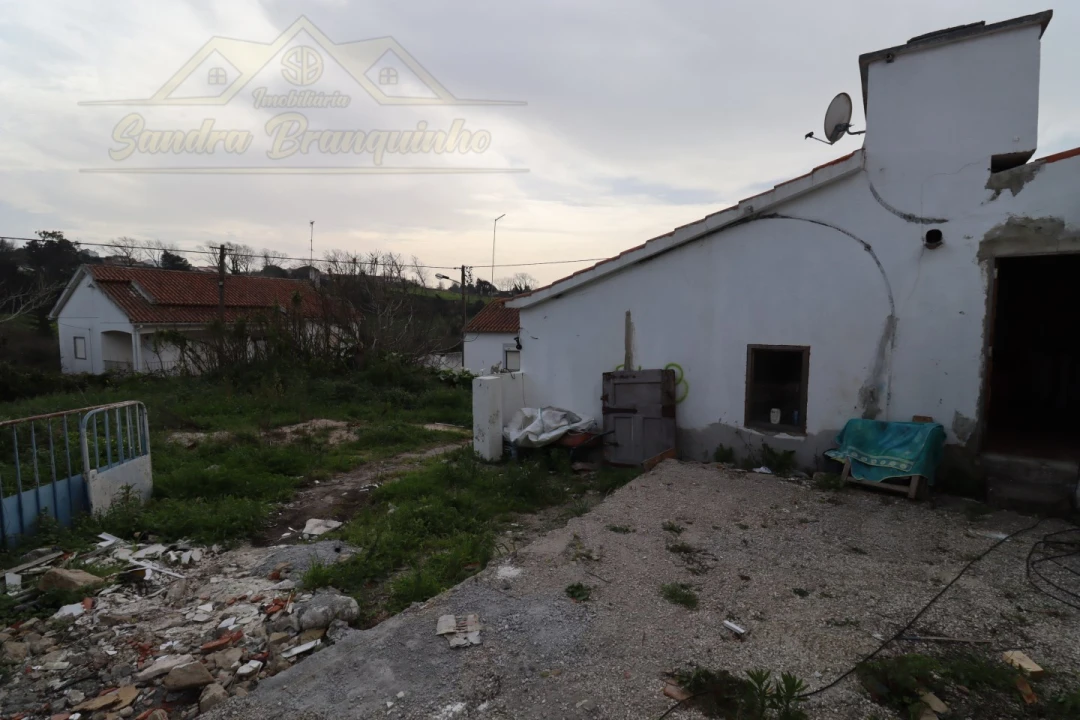 Moradia T3 para Venda em Dois Portos e Runa Foto 58