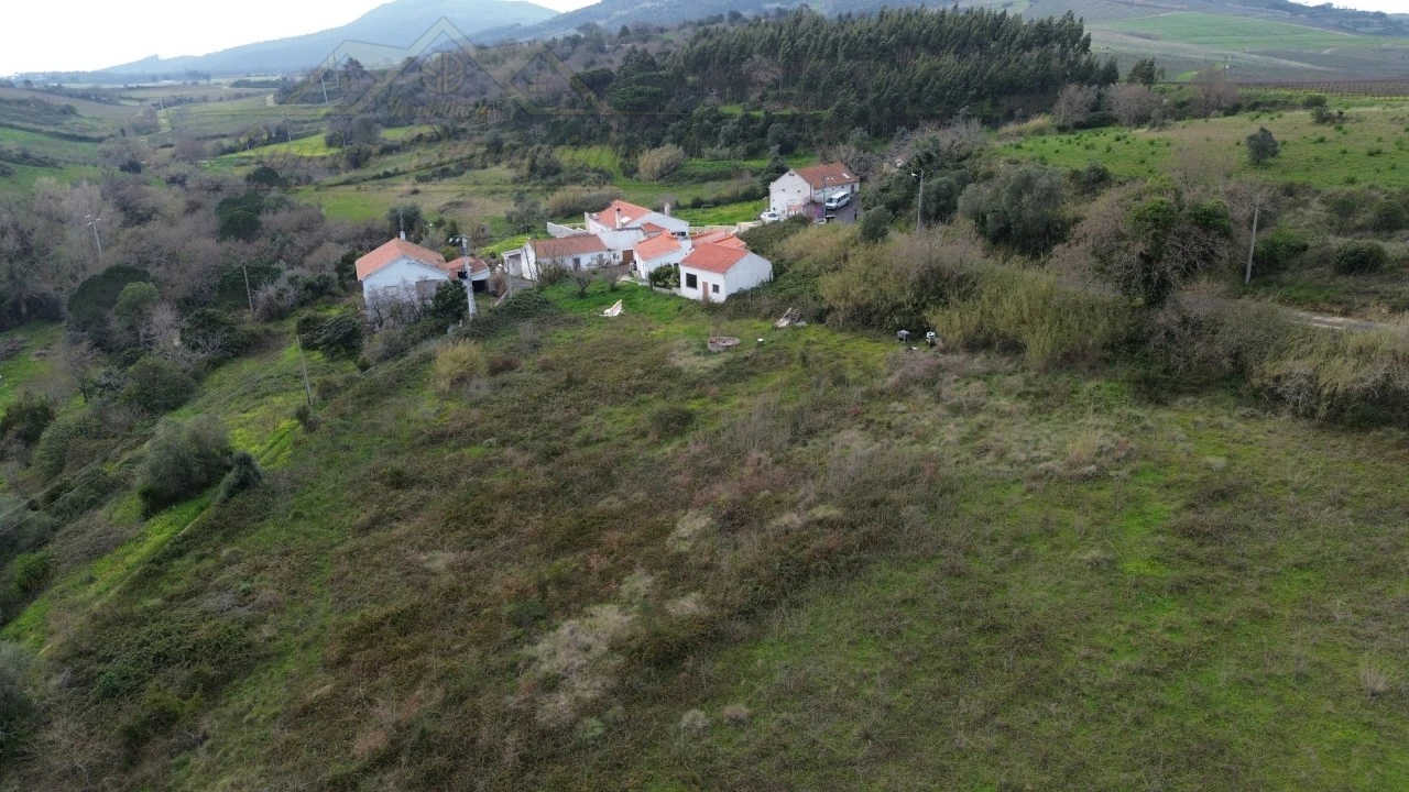 Moradia T3 para Venda em Dois Portos e Runa Foto 60