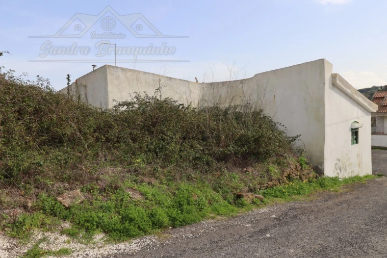 Moradia T3 para Venda em Dois Portos e Runa Foto 5