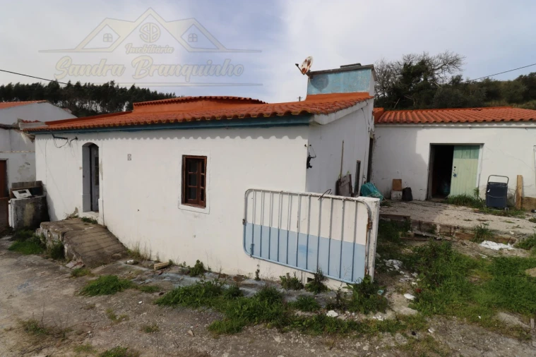 Moradia T3 para Venda em Dois Portos e Runa Foto 11