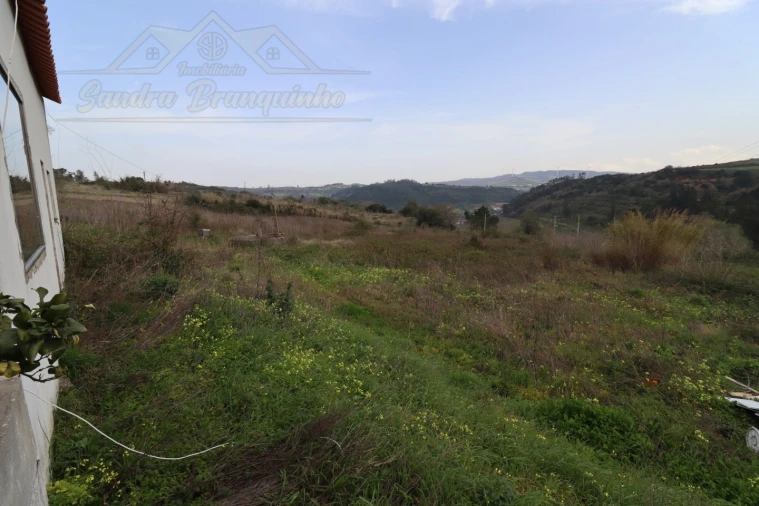 Moradia T3 para Venda em Dois Portos e Runa Foto 32