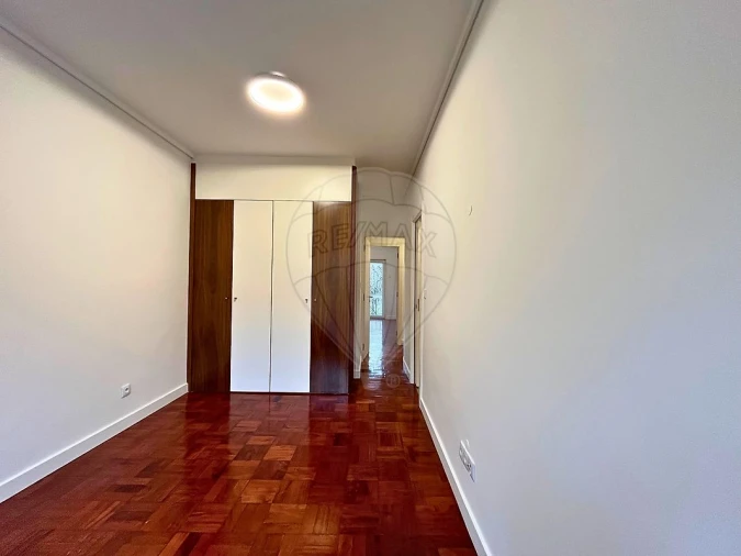 Apartamento T3 para Venda em Avenidas Novas Foto 38