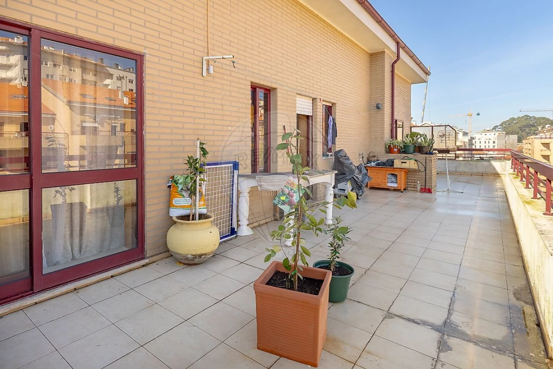Apartamento T4 para Venda em Mafamude e Vilar do Paraíso Foto 24
