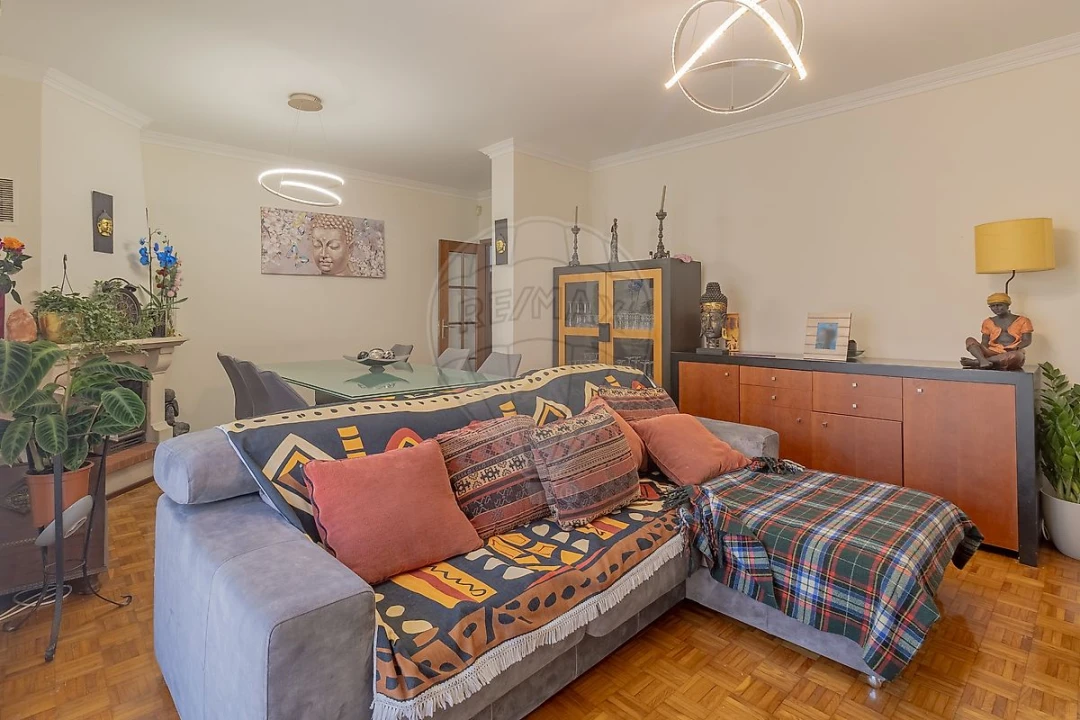 Apartamento T4 para Venda em Mafamude e Vilar do Paraíso Foto 2