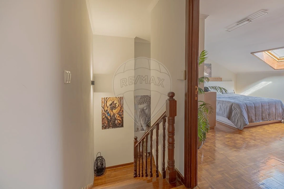 Apartamento T4 para Venda em Mafamude e Vilar do Paraíso Foto 21