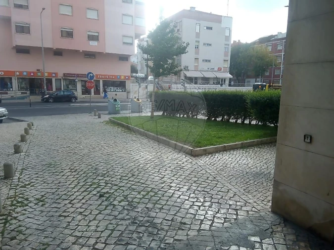 Garagem para Venda em Agualva e Mira-Sintra Foto 5