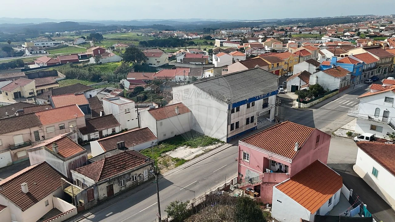 Terreno para Venda em Campelos e Outeiro da Cabeça Foto 6