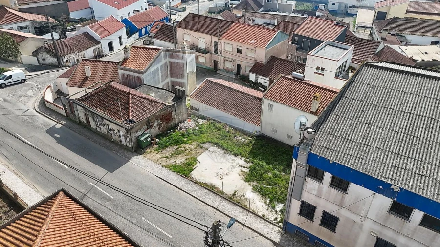Terreno para Venda em Campelos e Outeiro da Cabeça Foto 5