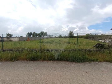 Terreno para Venda em Parceiros e Azoia