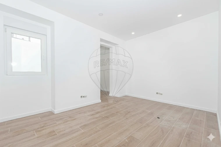 Apartamento T3 para Arrendamento em Alhandra, São João dos Montes e Calhandriz Foto 21