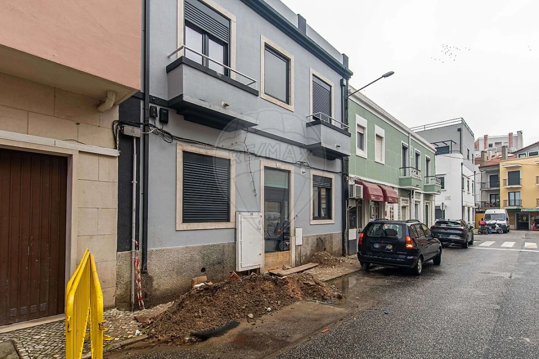 Apartamento T3 para Arrendamento em Alhandra, São João dos Montes e Calhandriz Foto 3