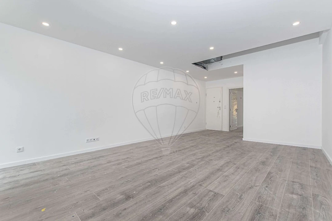 Apartamento T3 para Arrendamento em Alhandra, São João dos Montes e Calhandriz Foto 18